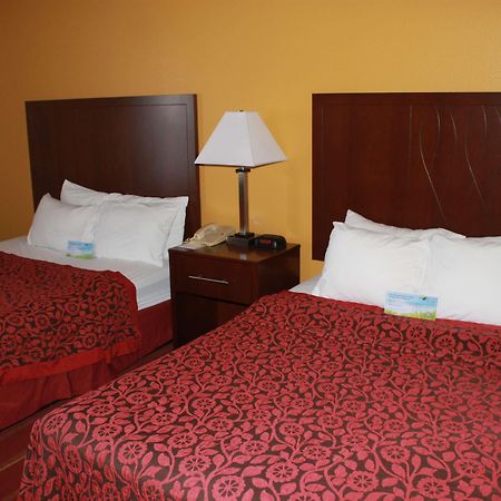 Days Inn By Wyndham Walcott Davenport Exterior foto