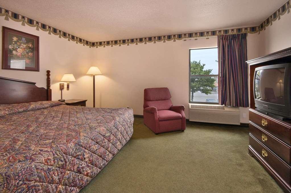 Days Inn By Wyndham Walcott Davenport Exterior foto