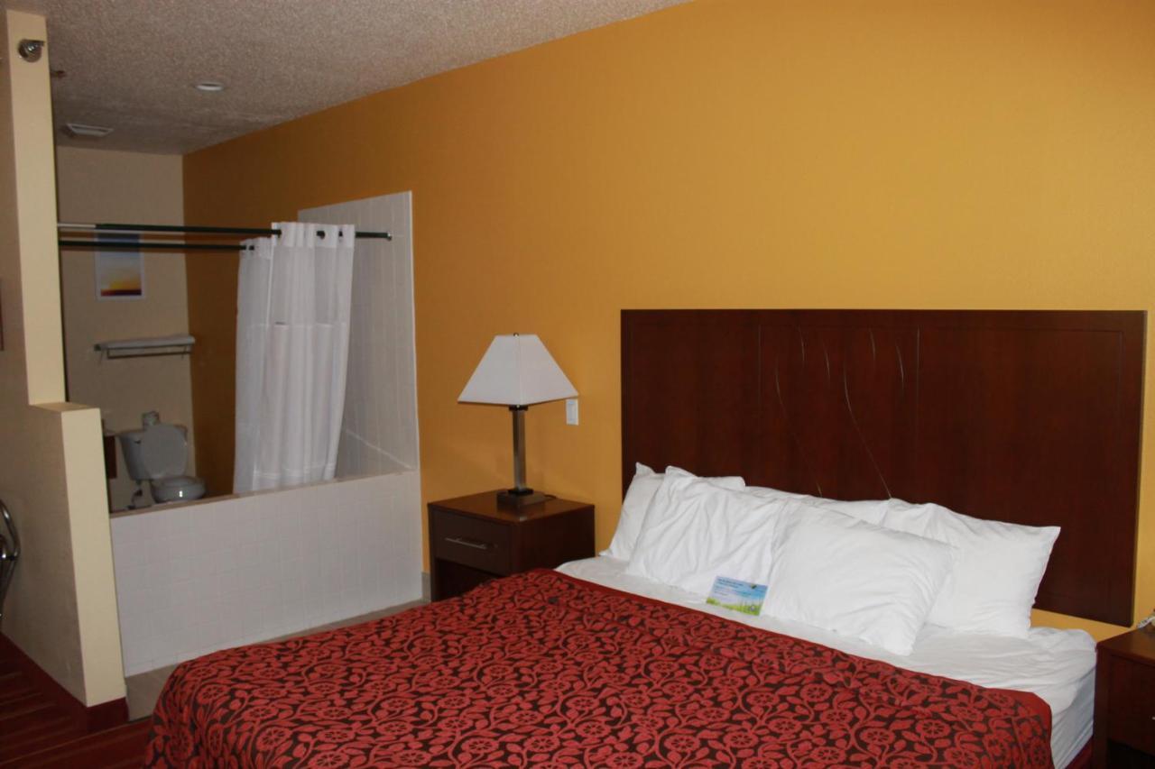 Days Inn By Wyndham Walcott Davenport Exterior foto