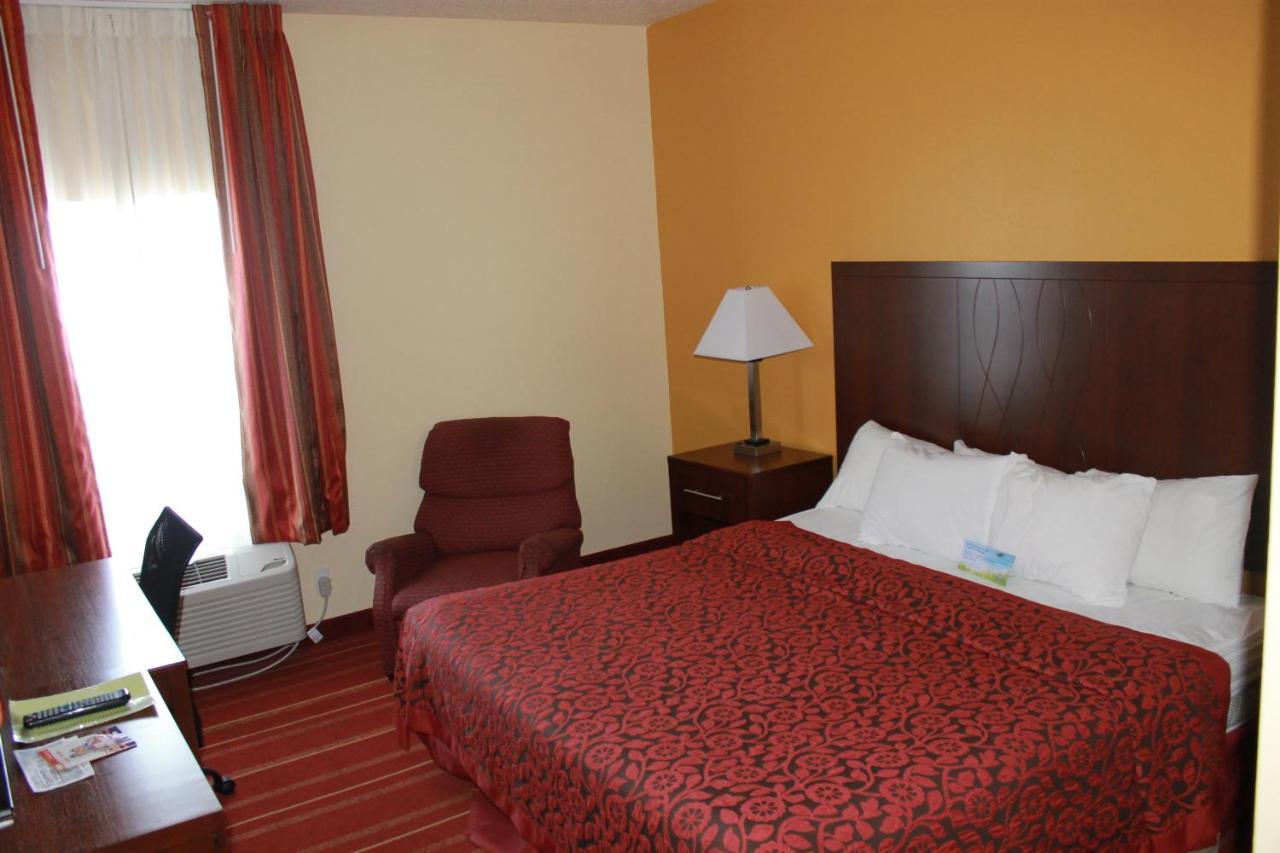 Days Inn By Wyndham Walcott Davenport Exterior foto