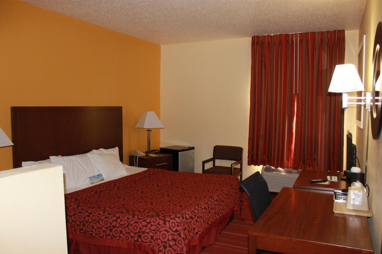 Days Inn By Wyndham Walcott Davenport Exterior foto